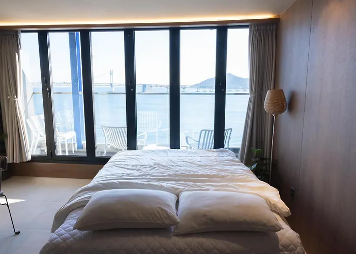 Apartamento 루미에르 디럭스 오션뷰 그랜드룸-광안리 해수욕장 New *