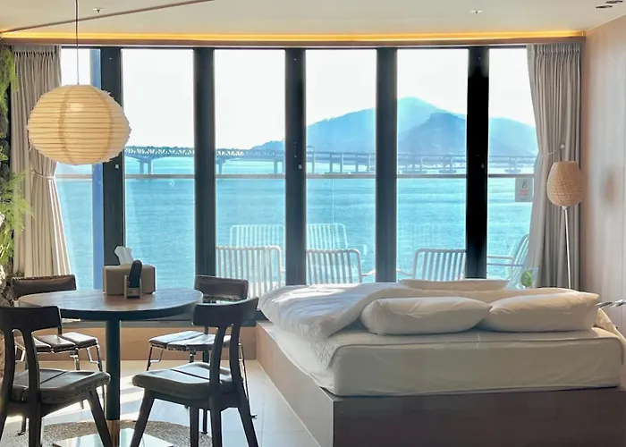 Apartamento 루미에르 디럭스 오션뷰 그랜드룸-광안리 해수욕장 New *